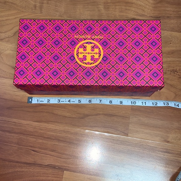 Tory Burch Shoe Box - Picture 6 of 11